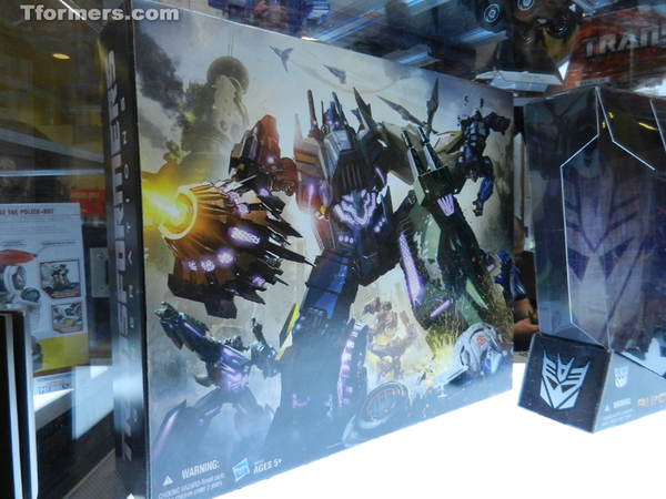 San Diego Comic Con Transformers Generations Bruticus G1 Colors  (42 of 103)